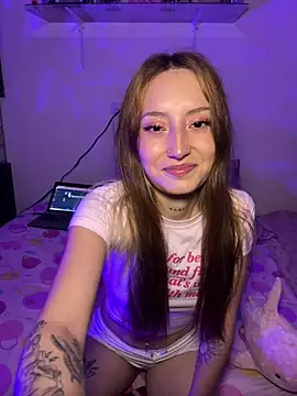 Snapshot of Lis_peach chatting on February 20, 4:20 am Lis peach online show from February 20, 4:20 am