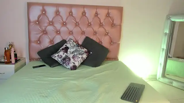 Ashtart 1 online show from April 1, 3:29 am