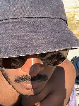 Reez77 online show from March 22, 7:45 am