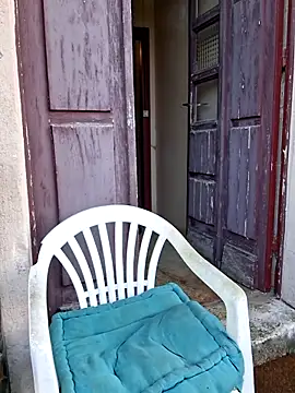 Snapshot of SwatRocShy chatting on March 14, 7:25 am SwatRocShy online show from March 14, 7:25 am