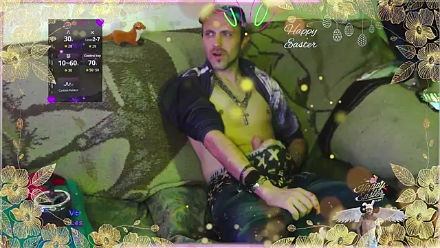 Snapshot of SwatRocShy chatting on April 4, 6:22 am SwatRocShy online show from April 4, 6:22 am