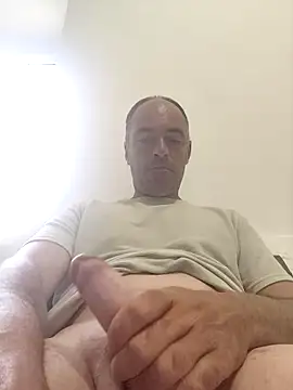 circott online show from April 21, 7:47 am