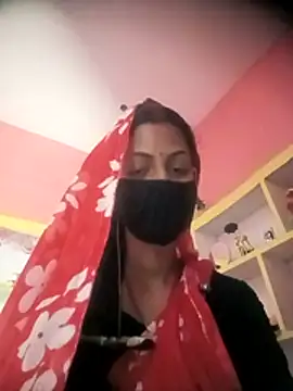 Snapshot of BIG_QWEEN_NO1 chatting on February 11, 7:35 am BIG QWEEN NO1 online show from February 11, 7:35 am