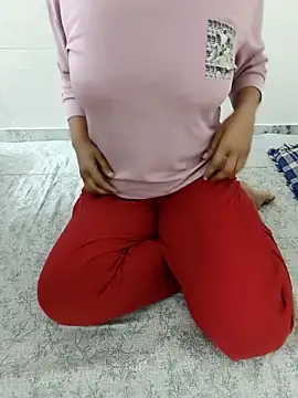  sassyhelly online show from February 14, 11:51 am