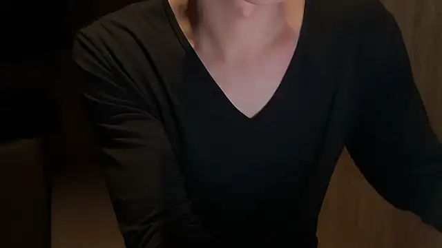 Snapshot of taro_taro45 chatting on April 8, 9:53 am taro taro45 online show from April 8, 9:53 am