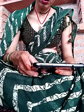 Komal4050 online show from July 4, 2:18 am