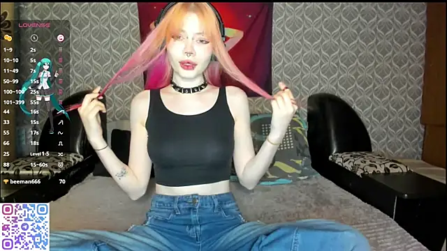 Snapshot of Veldenga chatting on April 15, 5:42 pm Veldenga online show from April 15, 5:42 pm