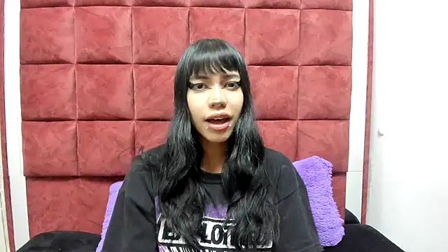 Snapshot of DAKOTALUCIFENA chatting on February 28, 2:23 am DAKOTALUCIFENA online show from February 28, 2:23 am