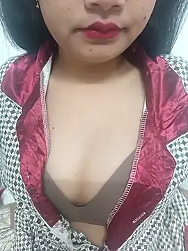 Snapshot of EliraMoon chatting on March 1, 5:15 pm EliraMoon online show from March 1, 5:15 pm