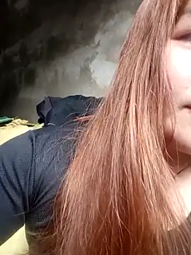 Miesi-c2clove online show from March 1, 9:44 am