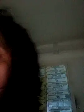 Snapshot of GeneMora chatting on February 22, 3:18 am GeneMora online show from February 22, 3:18 am