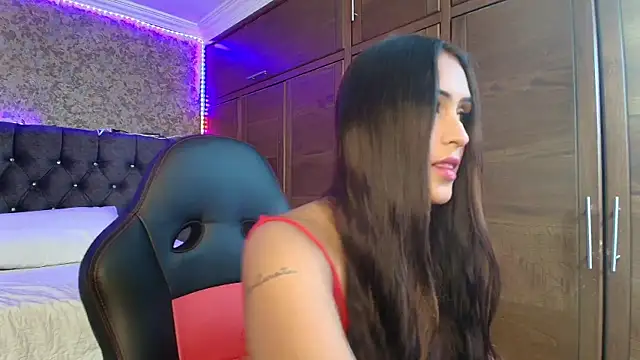 Snapshot of sarah_escobarr chatting on February 9, 1:48 pm sarah escobarr online show from February 9, 1:48 pm