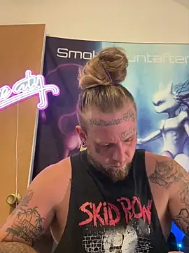 Smokebluntafterblunt online show from June 19, 3:16 pm
