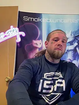 Smokebluntafterblunt online show from June 24, 8:35 am