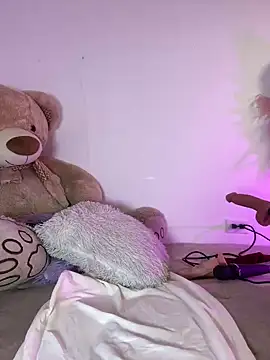 Kyliegolden online show from February 18, 3:35 am