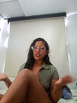 Snapshot of Camila_Lopez1 chatting on February 11, 5:07 pm Camila Lopez1 online show from February 11, 5:07 pm