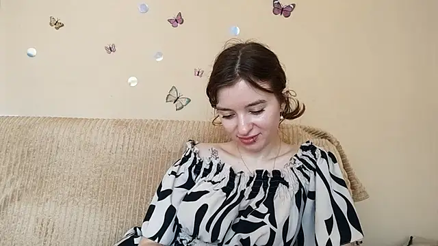 LanitaHemple online show from July 18, 7:23 am