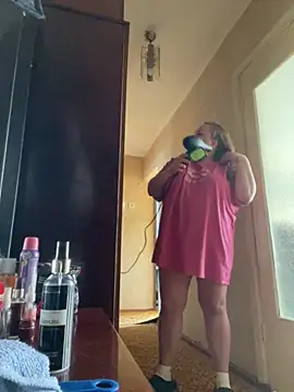 Mommy-girl-Lola online show from March 25, 10:10 am