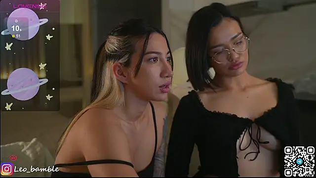 Snapshot of Eliasian chatting on February 22, 4:38 pm Eliasian online show from February 22, 4:38 pm