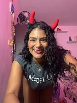 Snapshot of sami_sweet888 chatting on February 16, 4:30 am sami sweet888 online show from February 16, 4:30 am