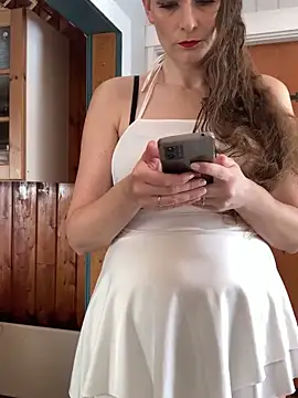 Midnight Munch online show from March 4, 8:42 am