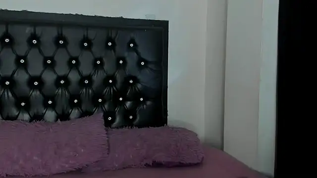 Katie boss2 online show from March 2, 11:11 pm