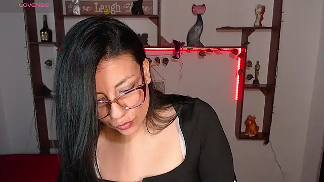 QueenRose94 online show from March 25, 1:17 pm