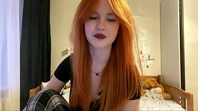 Snapshot of DynaLoom chatting on March 19, 3:27 pm DynaLoom online show from March 19, 3:27 pm