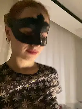 Snapshot of seluna_baby chatting on April 4, 8:17 pm seluna baby online show from April 4, 8:17 pm