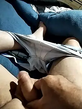 Snapshot of bigboydongi chatting on March 2, 7:26 am bigboydongi online show from March 2, 7:26 am