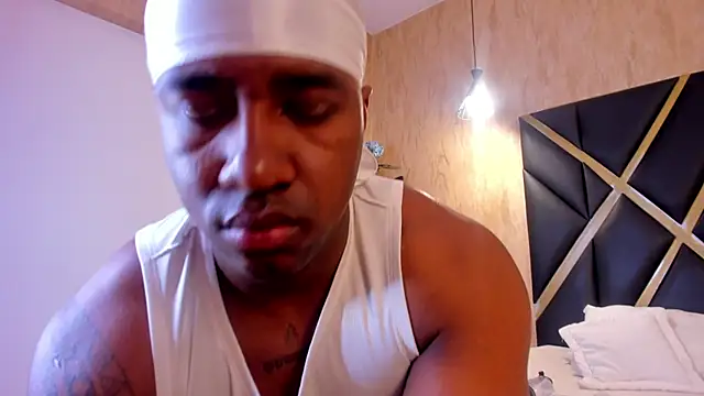 LuccianoDaytona online show from February 21, 7:48 pm