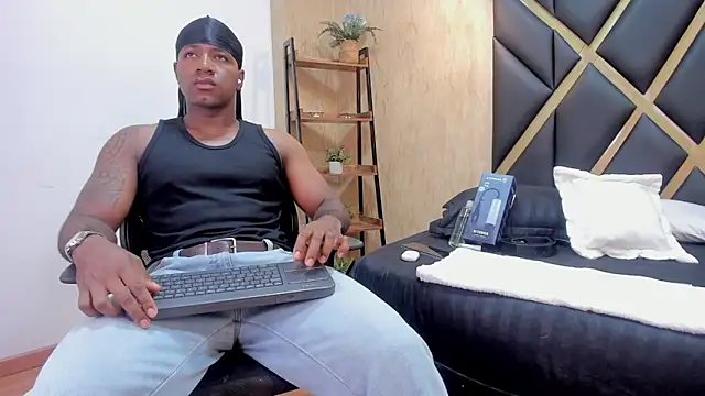 LuccianoDaytona online show from February 23, 8:06 pm