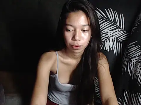 urgirlyflor online show from April 5, 1:52 pm