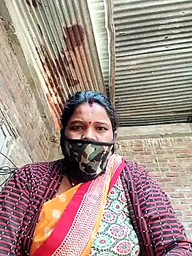 Snapshot of Kirti_sacsena chatting on February 23, 9:28 am Kirti sacsena online show from February 23, 9:28 am