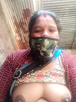 Snapshot of Kirti_sacsena chatting on February 25, 9:19 am Kirti sacsena online show from February 25, 9:19 am