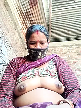 Snapshot of Kirti_sacsena chatting on March 2, 9:49 am Kirti sacsena online show from March 2, 9:49 am