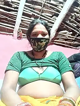 Kirti sacsena online show from April 14, 11:33 pm