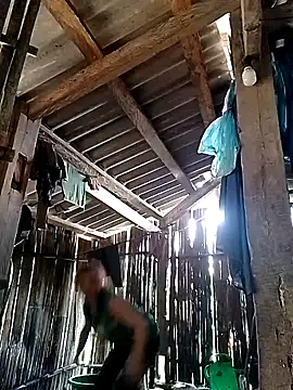 Snapshot of Nhoccon90 chatting on February 26, 4:11 am Nhoccon90 online show from February 26, 4:11 am