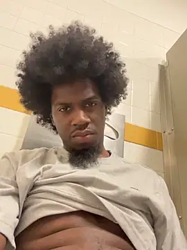 Snapshot of pussyeater_- chatting on February 7, 9:18 pm pussyeater - online show from February 7, 9:18 pm