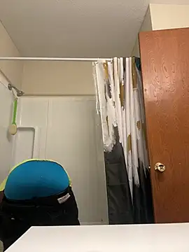 Snapshot of pussyeater_- chatting on February 8, 1:47 pm pussyeater - online show from February 8, 1:47 pm