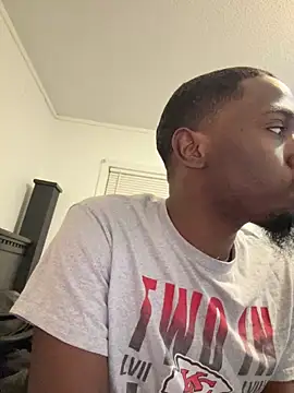 Snapshot of pussyeater_- chatting on March 2, 12:46 am pussyeater - online show from March 2, 12:46 am