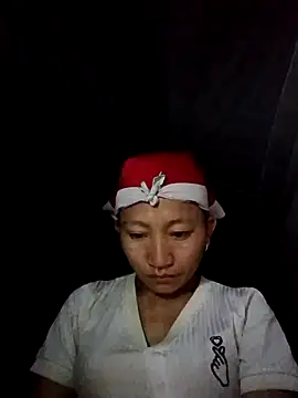 Snapshot of Linka998 chatting on May 5, 9:34 pm Linka998 online show from May 5, 9:34 pm