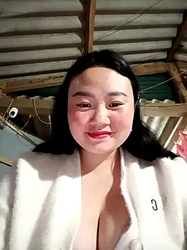 Snapshot of lisn-cute chatting on February 9, 1:15 pm lisn-cute online show from February 9, 1:15 pm