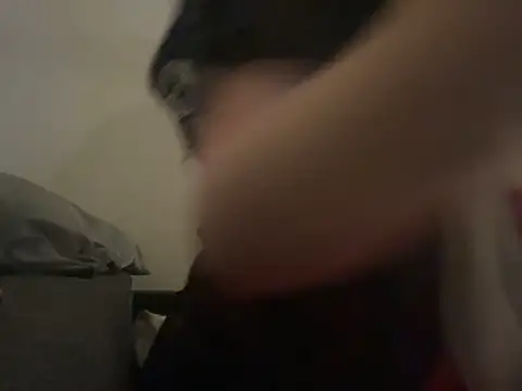 Snapshot of Blondniunia chatting on March 1, 10:34 pm Blondniunia online show from March 1, 10:34 pm