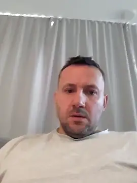 defaktor online show from April 5, 8:55 am