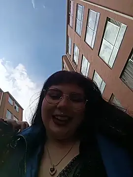 Snapshot of Yulska chatting on February 21, 8:32 pm Yulska online show from February 21, 8:32 pm