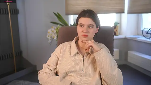 BelleHayton online show from February 12, 11:27 am