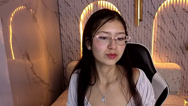 Snapshot of dani_tf chatting on March 2, 1:18 pm dani tf online show from March 2, 1:18 pm