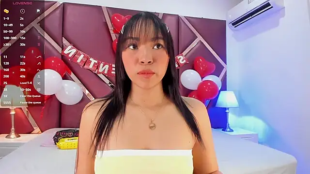 Snapshot of ValeriaRey chatting on February 13, 4:58 pm ValeriaRey online show from February 13, 4:58 pm