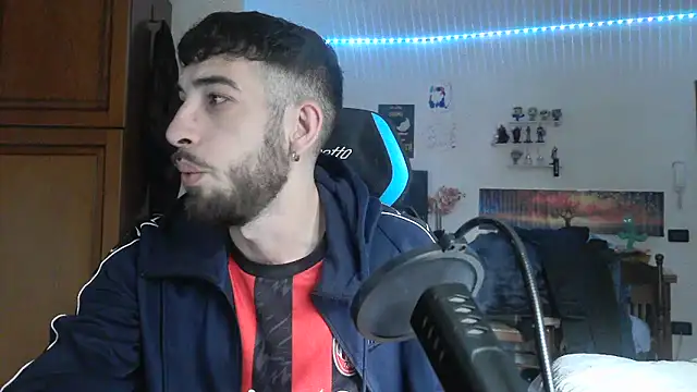 Snapshot of maestroboris95 chatting on February 10, 10:52 am maestroboris95 online show from February 10, 10:52 am